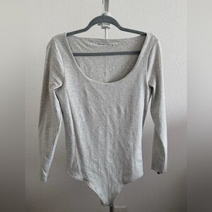 Abercrombie & Fitch Light Gray Long Sleeve Bodysuit